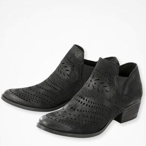 Sun Valley Ankle Boots by Walk With Me, Size 8, Leather, NWOT, Boxed